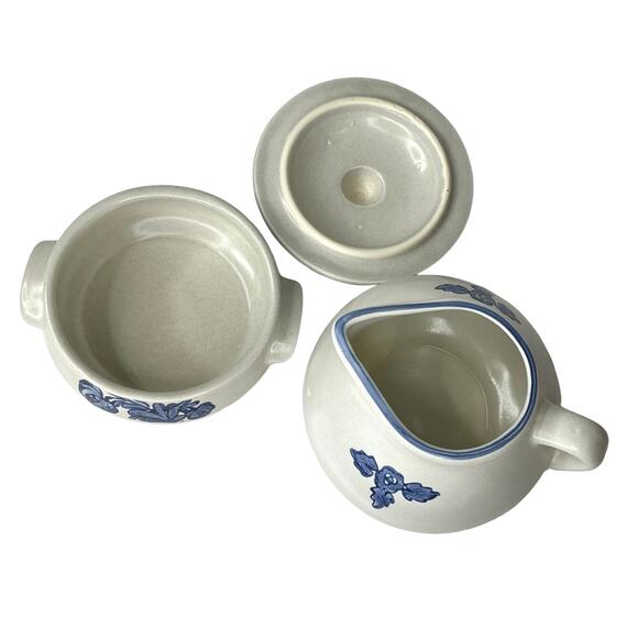 Pfaltzgraff Blue CREAM Pitcher & SUGAR Bowl SetYorktowne 3pc Stoneware Dishes - Picture 4 of 10